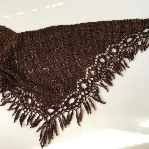 NEW Handmade Triangular Bulky Beauty Lace Sequoia Shawl, 102"L & 37"D - Picture 11 of 13